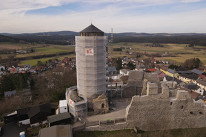  Bei der Sanierung der historischen Burgruine Thierstein erhielten die Gerüstbauer umfassende Daten in Form von Punktwolken, die mit Drohnen und Laserscannern aufgemessen wurden. 