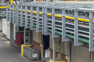  <div class="bildtext">Die Rohrtrasse der Haupttragkonstruktion sollte trotz Korrosion erhalten bleiben. Zudem bestand die Forderung, die Sanierung im laufenden Betrieb durchzuführen, wodurch eine maximal präzise (Vor-)Planung die Montagezeit verkürzen sollte.</div> 