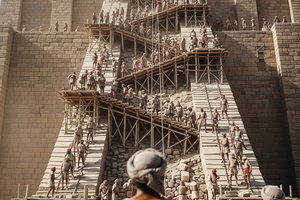  (1/4) Vom arbeitsintensiven Bauen vergangener Jahrtausende über mechanisierte Bauprozesse bis hin zu digitalisierten Baustellen und KI-gestützten Szenarien: Die Bauwirtschaft befindet sich in einem kontinuierlichen technologischen Wandel, der Planung, Ausführung und Organisation grundlegend verändert. 